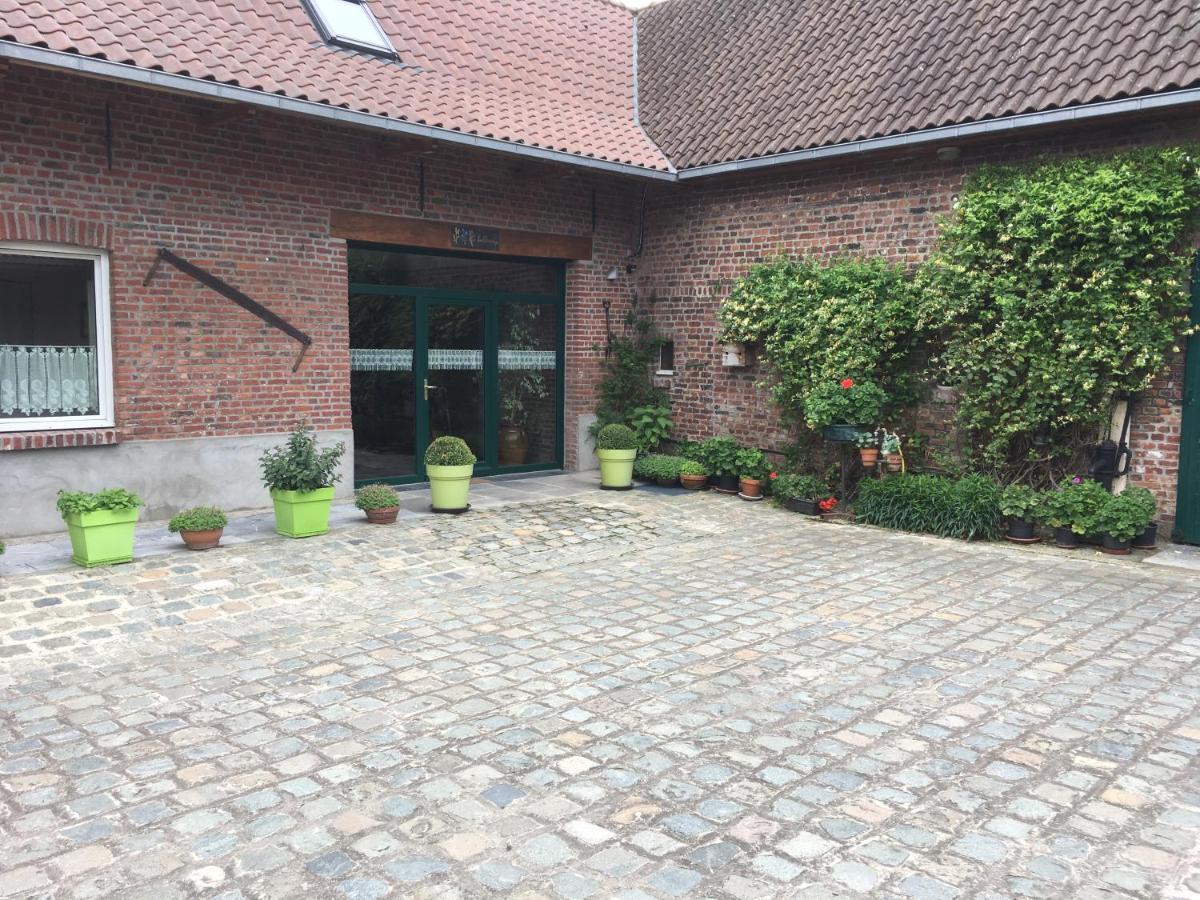 Ferme Brocart Bed & Breakfast Bouvines ภายนอก รูปภาพ