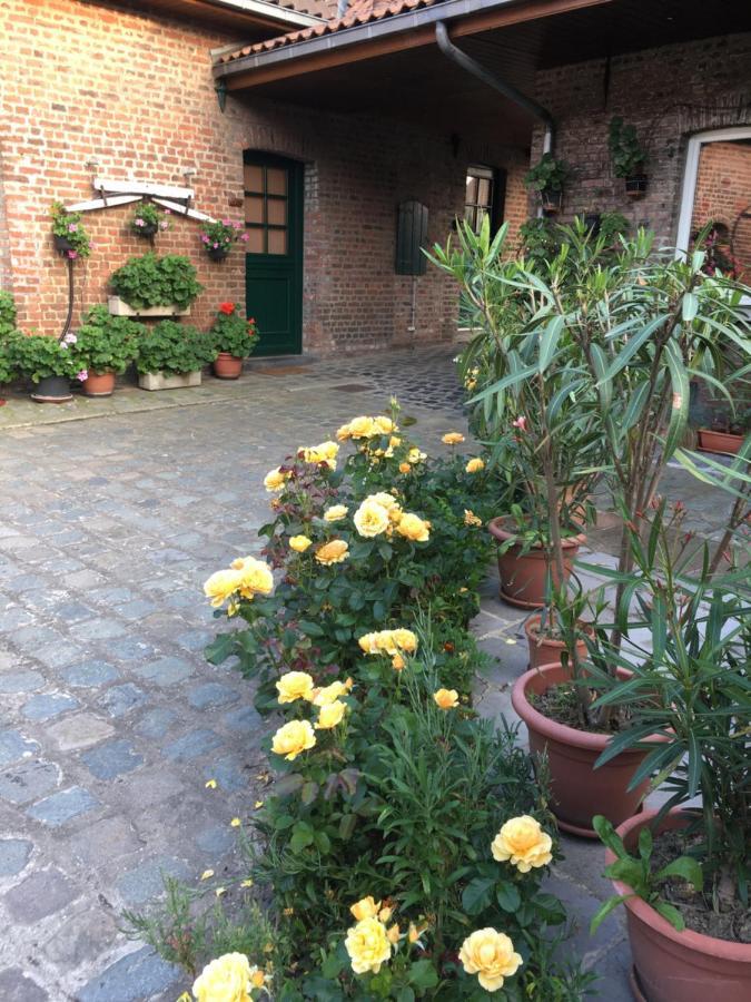 Ferme Brocart Bed & Breakfast Bouvines ภายนอก รูปภาพ
